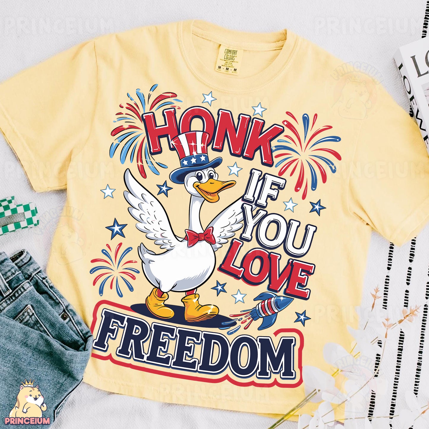 a t - shirt that says honk if you love freedom