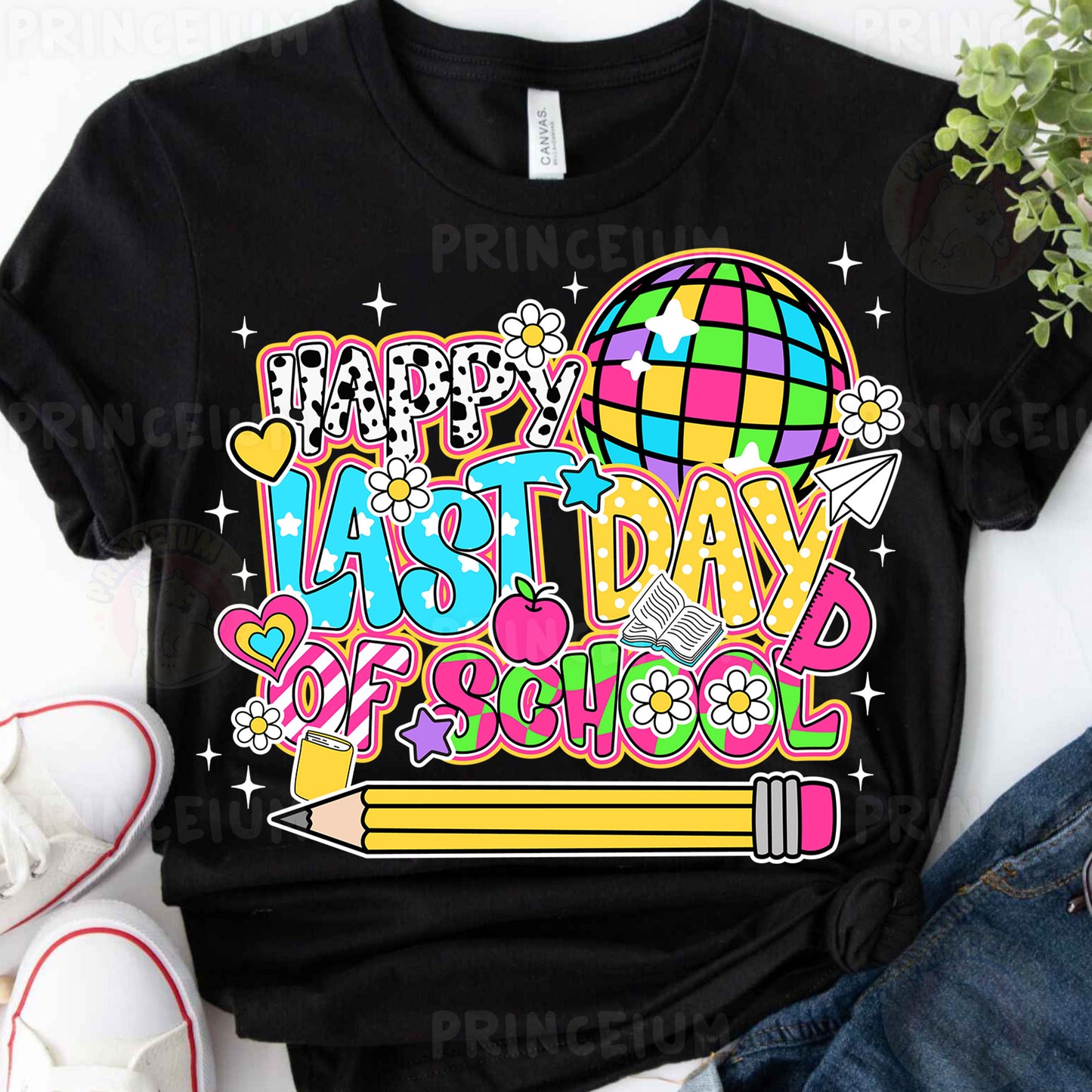 a t - shirt that says happy last day of school