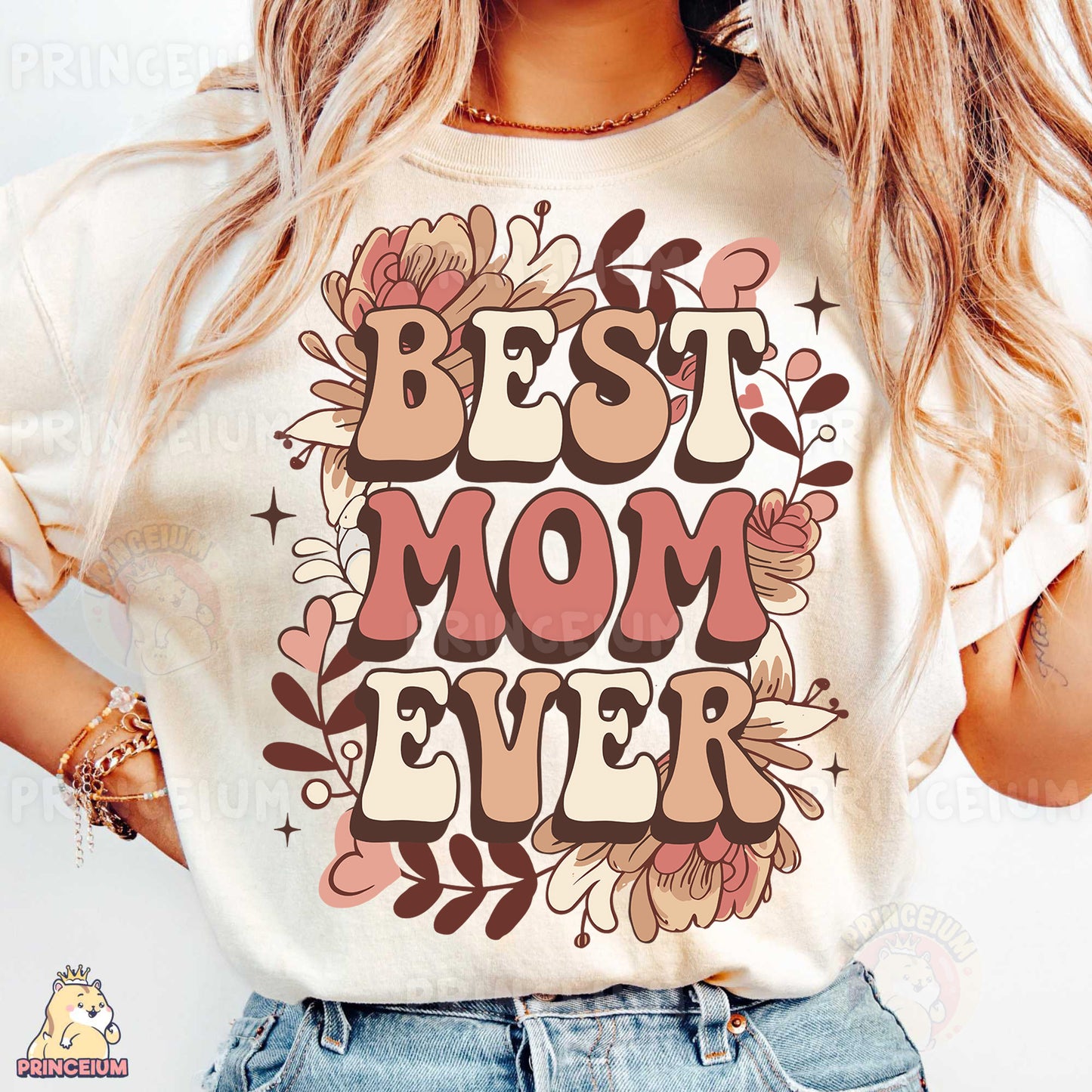 a woman wearing a t - shirt that says best mom ever