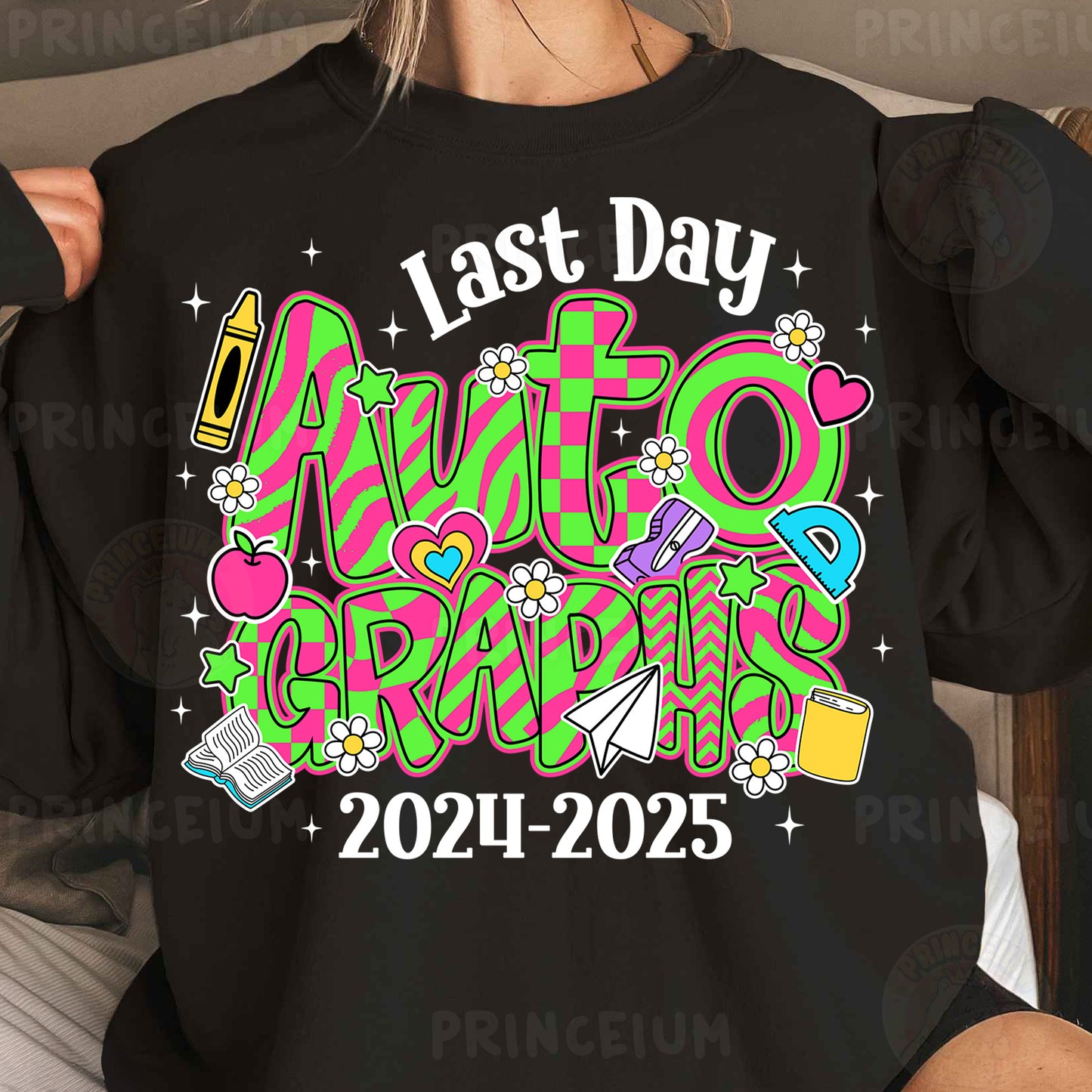 a woman wearing a black shirt that says last day autographs