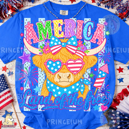 America Land of the Free PNG, Patriotic Highland Cow 4th of July Design, Americana Sublimation Graphic