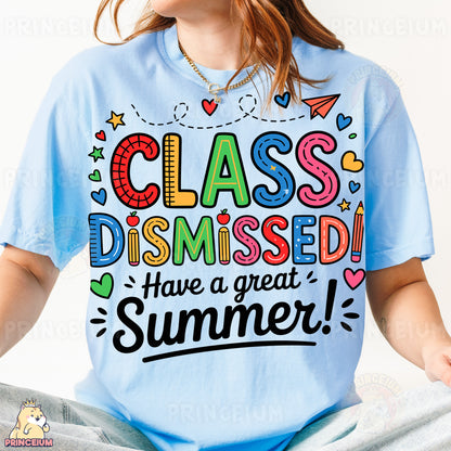 a woman sitting on a bed wearing a t - shirt that says class dism