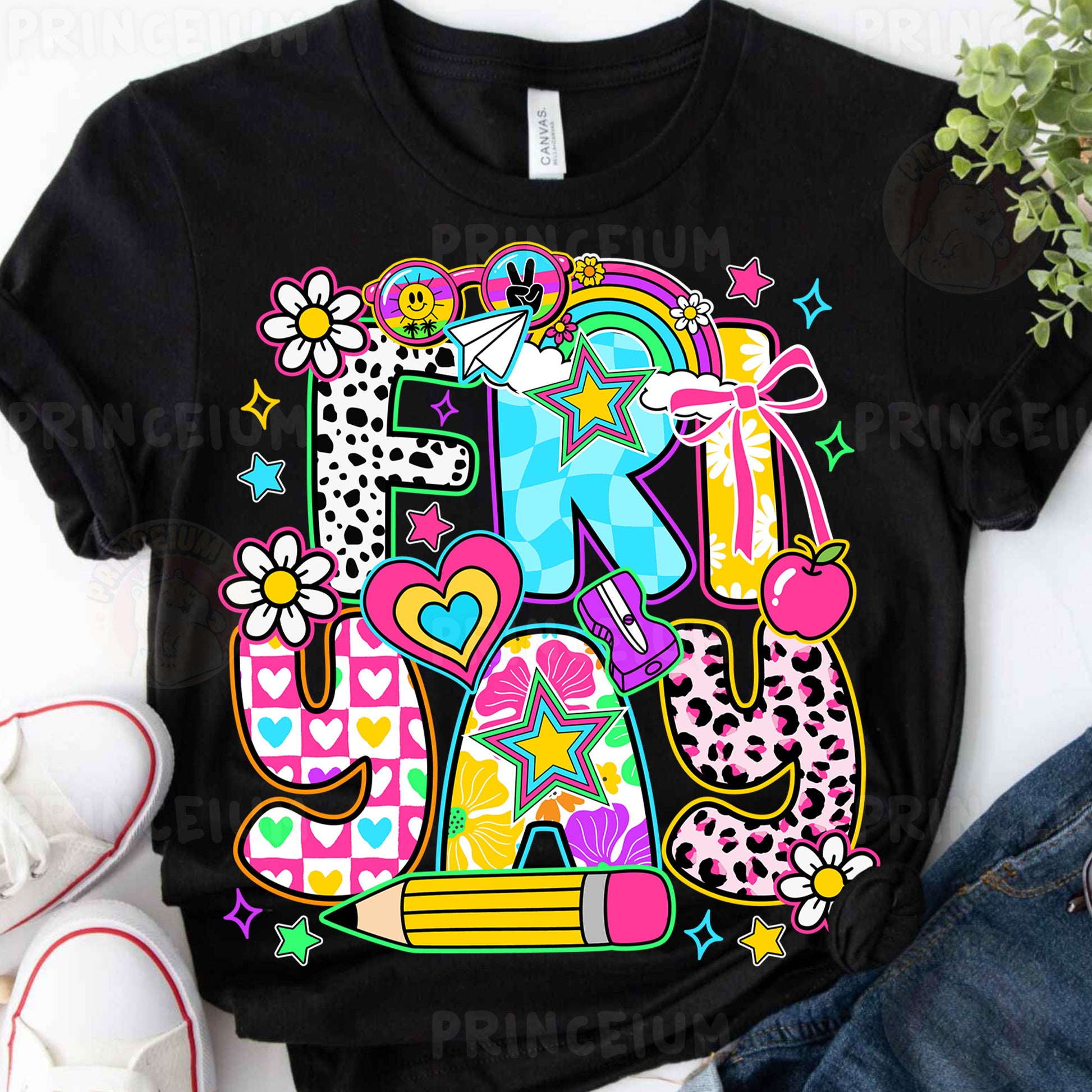 a t - shirt with the letter k on it