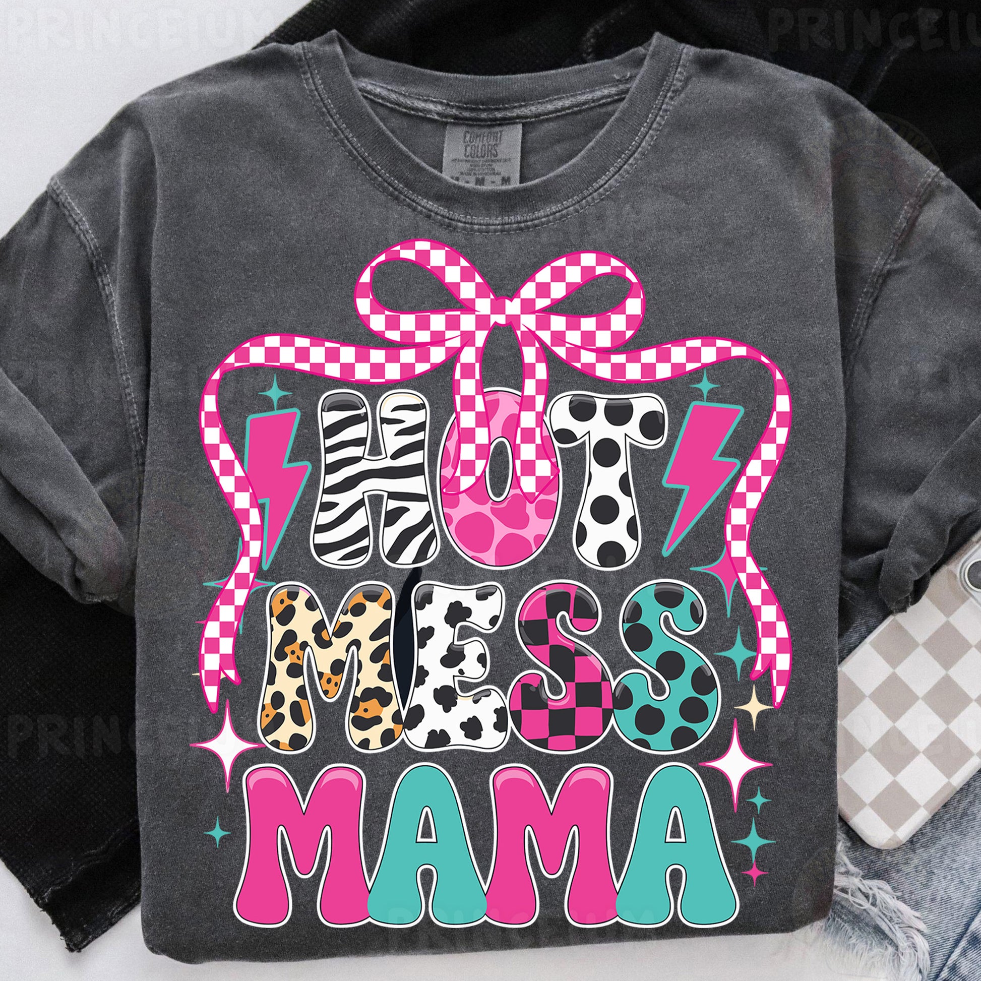 a t - shirt with the words mom and a bow on it