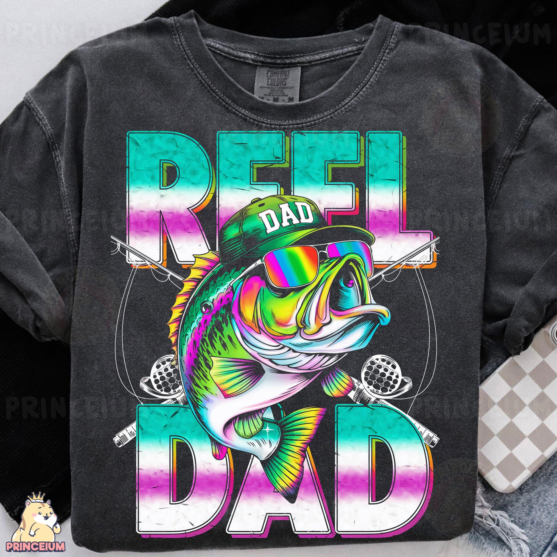 a t - shirt with a fish on it that says reel dad
