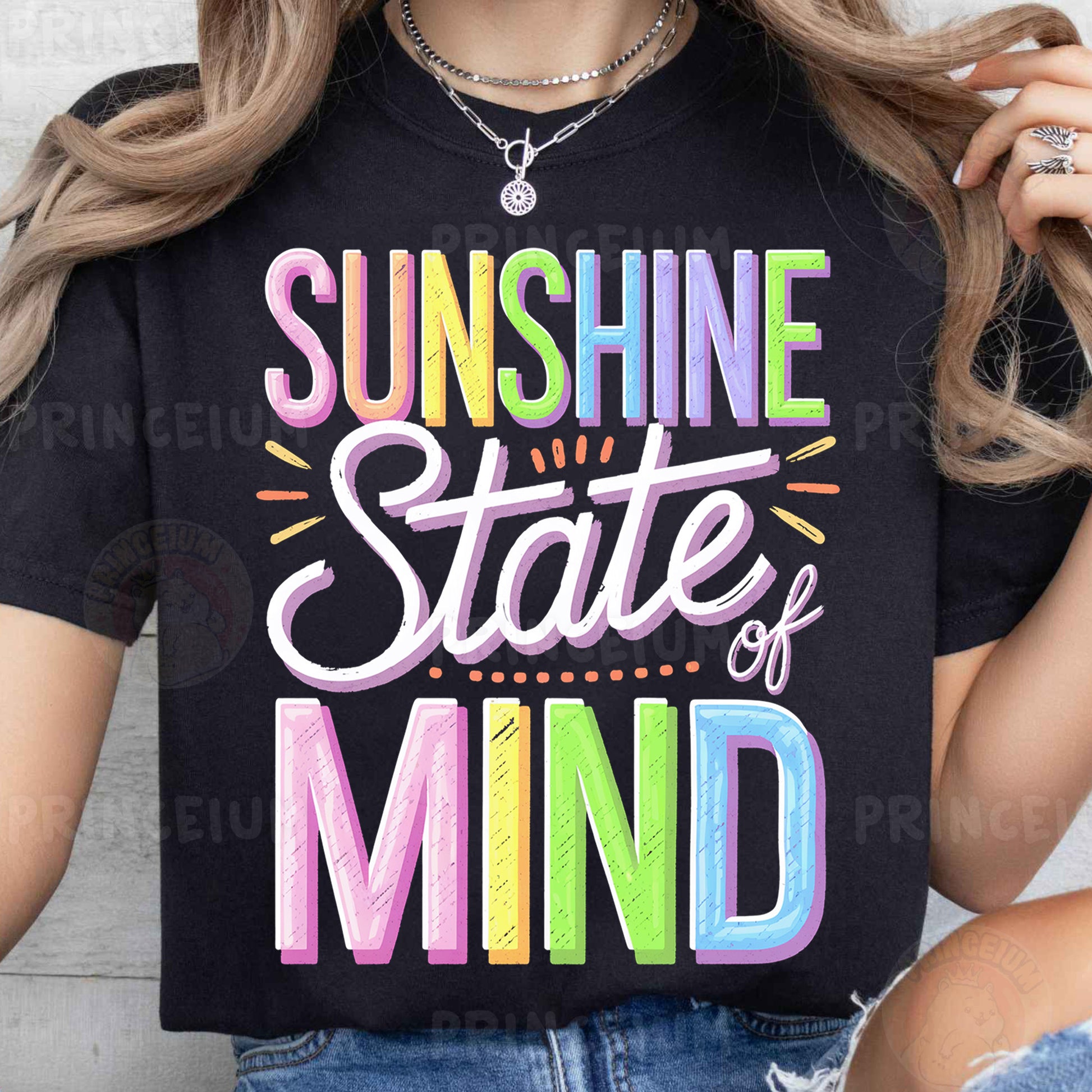 a woman wearing a black shirt that says sunshine state of mind