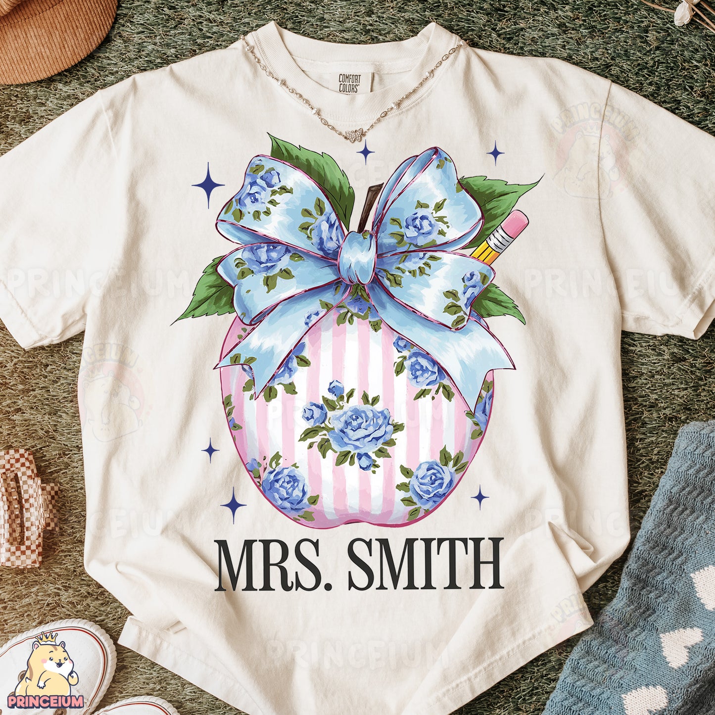 a t - shirt that says mrs smith with a bow on it