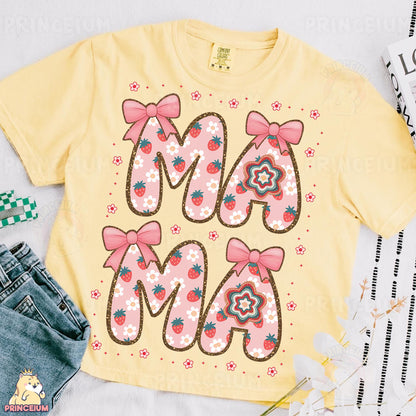 a t - shirt with the word mom on it